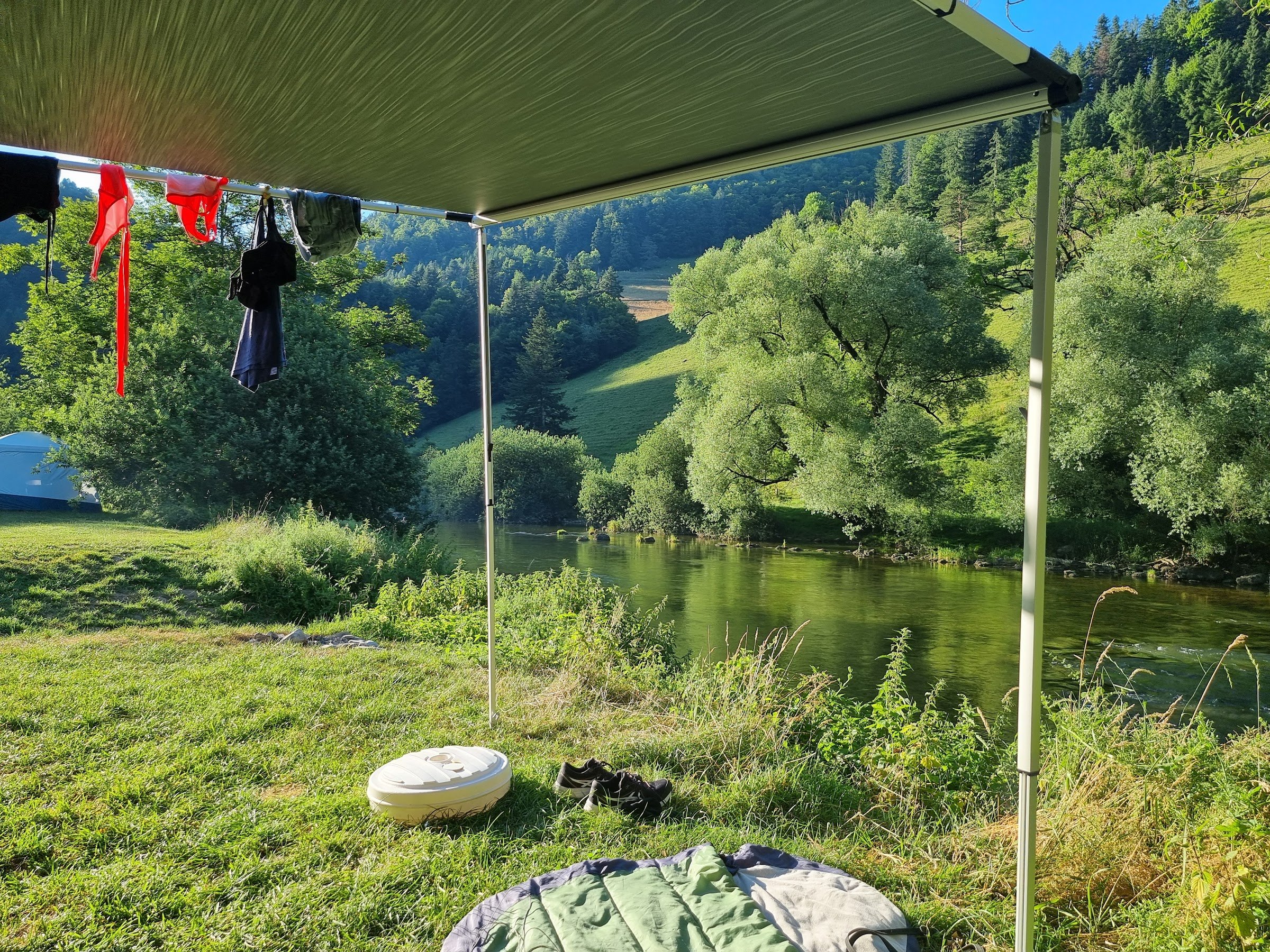 Camping de Tariche (Saint-Ursanne, Doubs River)